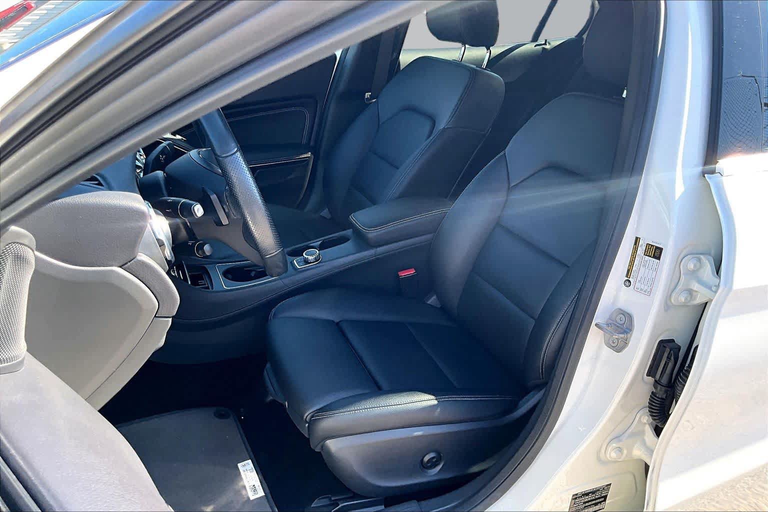 Used 2020 Mercedes-Benz GLA 250 4MATIC image 8