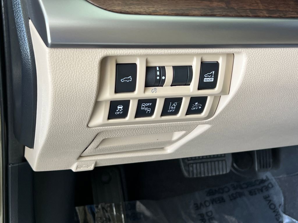 Used 2019 Subaru Outback 2.5i Limited AWD/4WD image 33