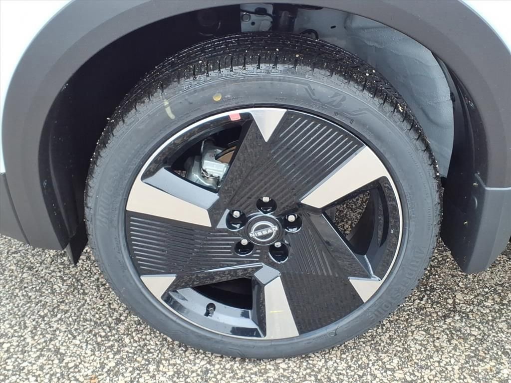 New 2026 Nissan Kicks SR w/ SR Premium Package image 9