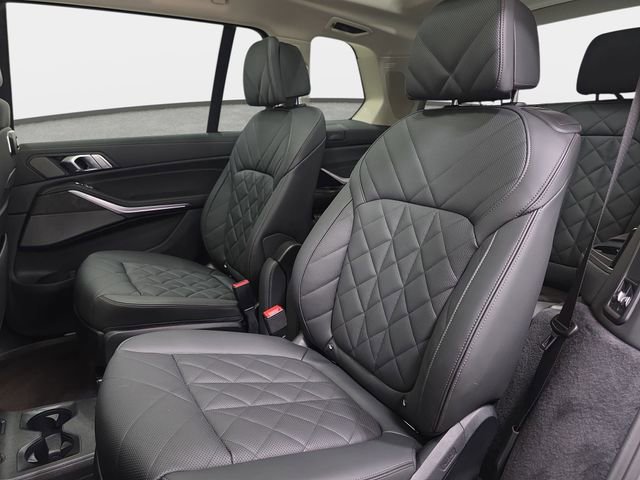 Certified 2026 BMW X7 xDrive40i AWD/4WD image 11