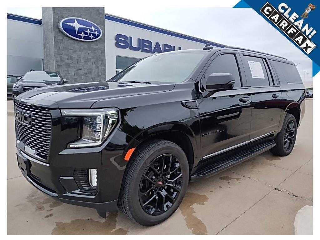 Used 2023 GMC Yukon XL Denali AWD/4WD image 2