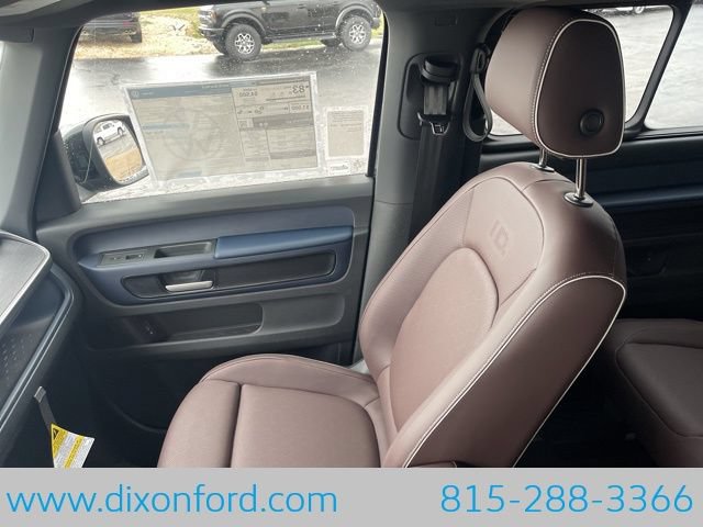 Used 2025 Volkswagen ID. Buzz Pro S RWD image 20