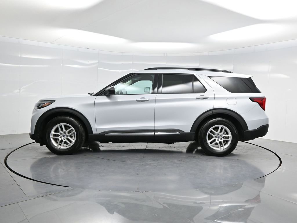 Used 2025 Ford Explorer Active w/ Active Comfort Package image 47