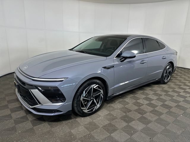 Used 2024 Hyundai Sonata SEL w/ Convenience Package FWD image 7