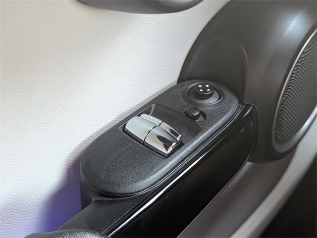 Used 2015 MINI Cooper S image 25