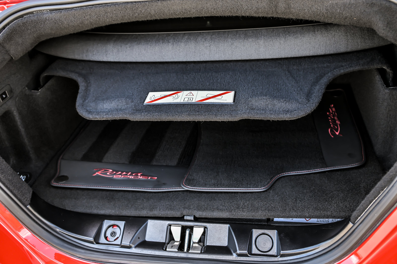 Used 2024 Ferrari Roma Spider RWD image 23
