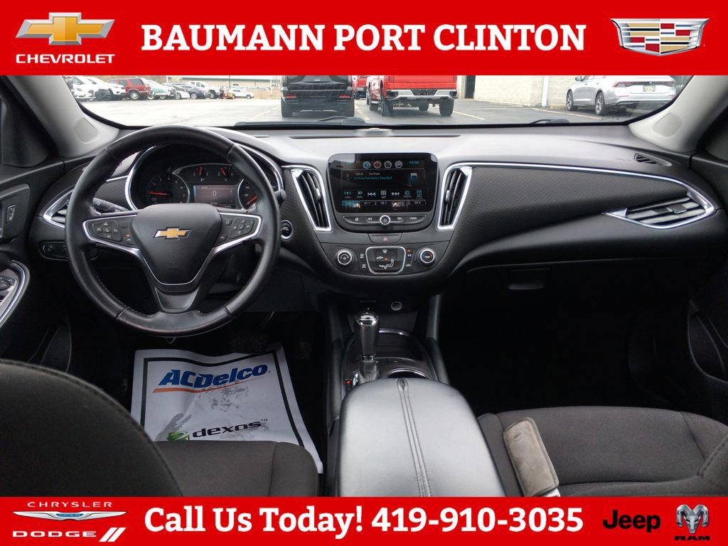 Used 2018 Chevrolet Malibu LT w/ Driver Confidence Package FWD image 17