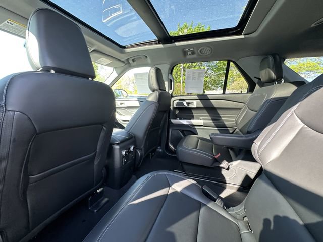 Certified 2023 Ford Explorer XLT w/ Equipment Group 202A image 19