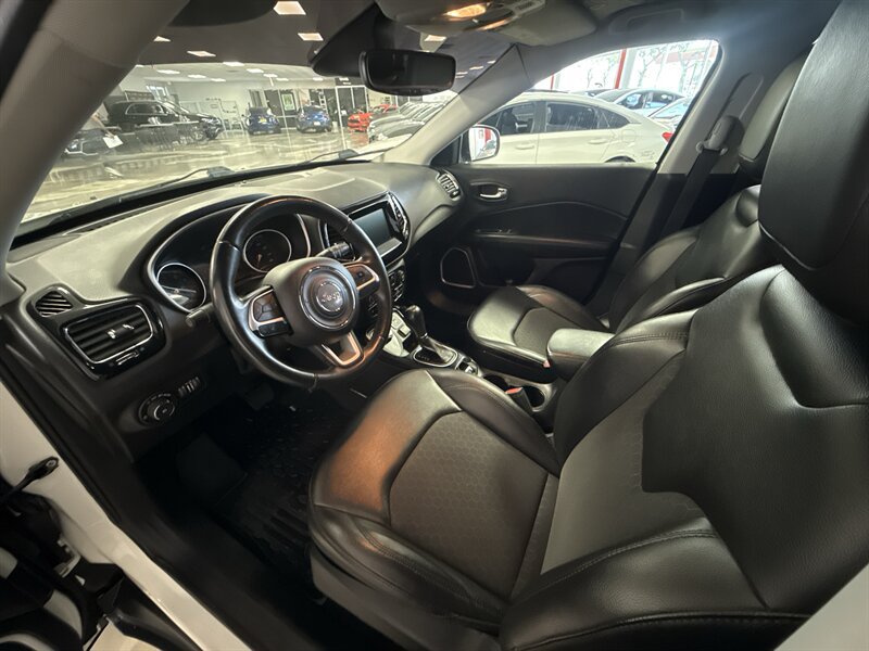 Used 2019 Jeep Compass Latitude AWD/4WD image 13