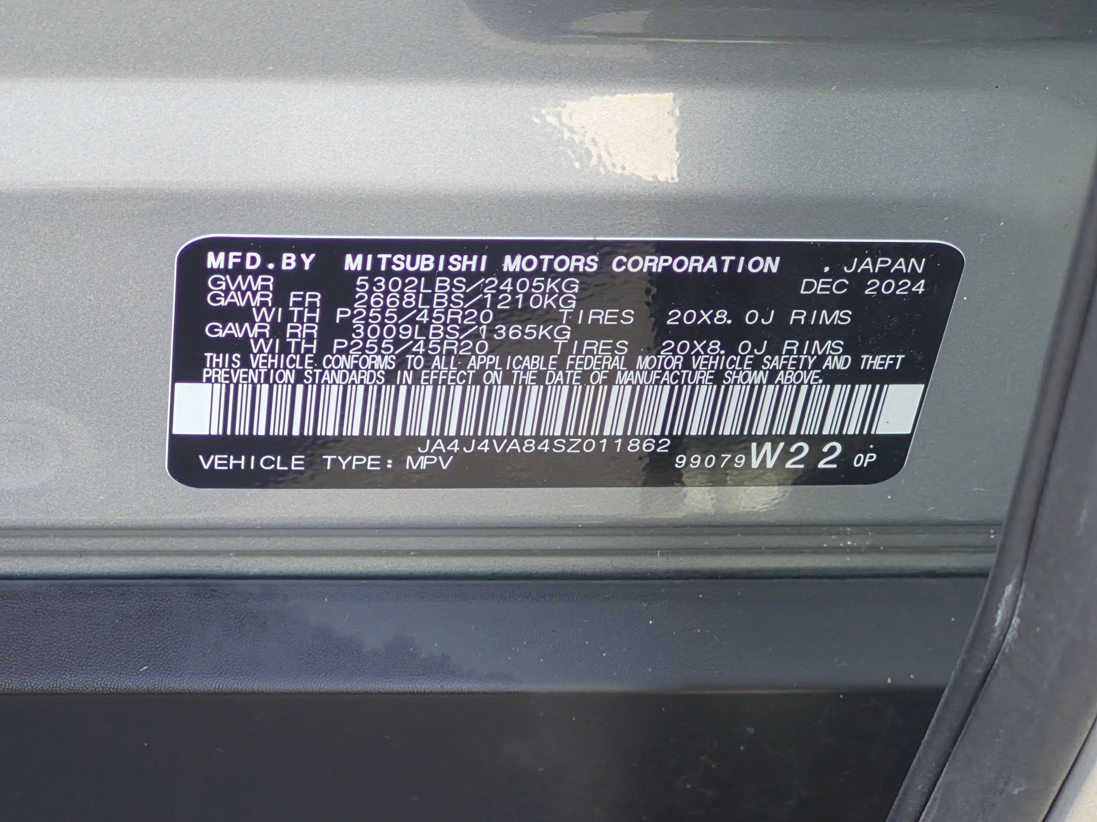 Used 2025 Mitsubishi Outlander AWD image 41