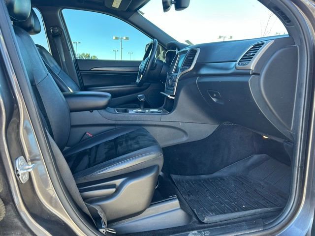 Used 2015 Jeep Grand Cherokee Altitude image 30