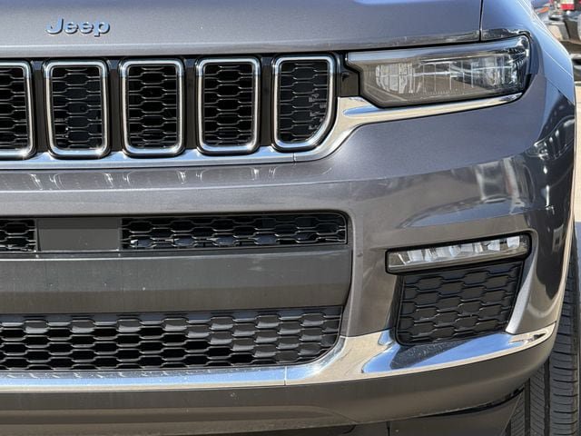 Used 2021 Jeep Grand Cherokee L Limited RWD image 9