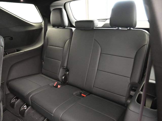New 2026 Chevrolet Traverse LT w/ Driver Confidence Package FWD image 29