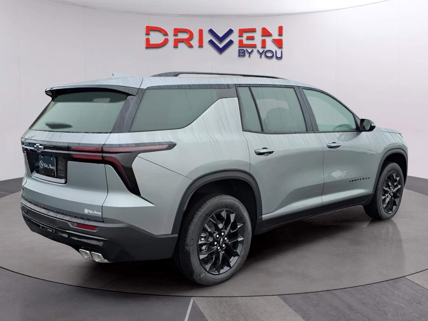 New 2026 Chevrolet Traverse LT w/ Midnight/Sport Edition image 5