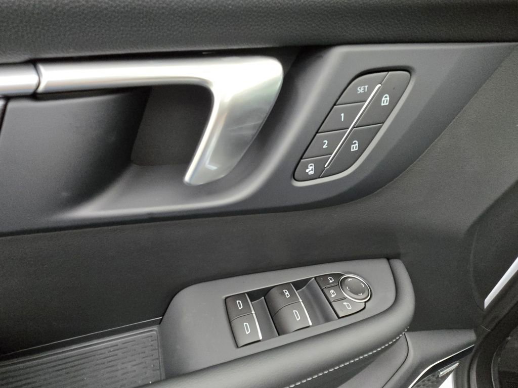 New 2026 Buick Enclave Sport Touring w/ Super Cruise Package image 24