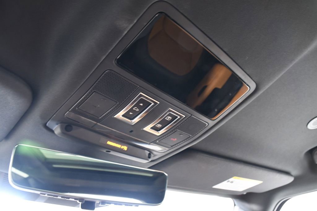 Used 2023 Land Rover Defender 90 X AWD/4WD image 29