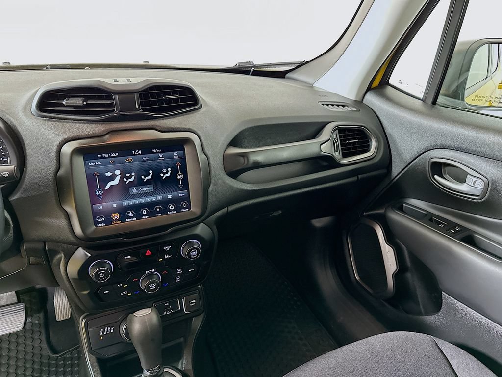 Used 2023 Jeep Renegade Latitude w/ Premium Group AWD/4WD image 20