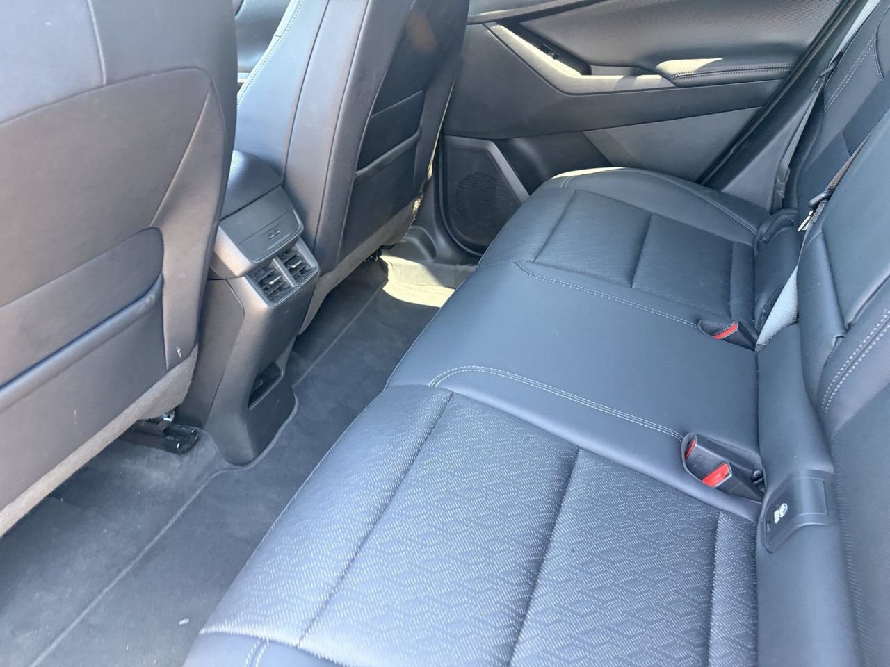 Used 2025 Chevrolet Equinox LT w/ Convenience Package II AWD/4WD image 15