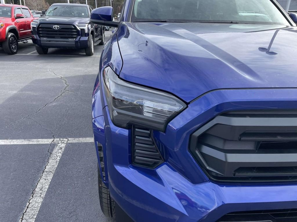 Used 2025 Toyota Tacoma SR5 image 17