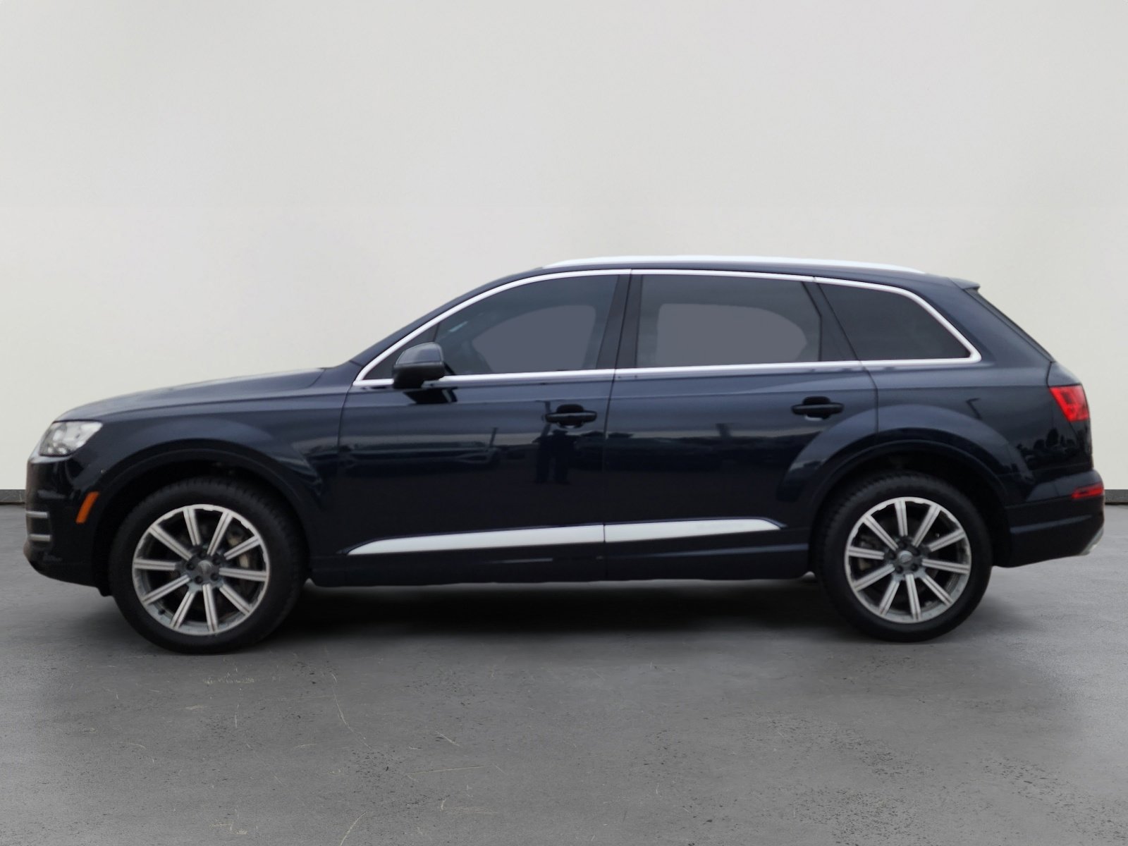 Used 2017 Audi Q7 2.0T Premium Plus w/ Premium Plus Package image 2