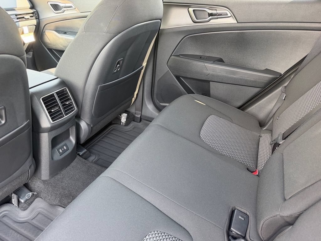New 2027 Kia Sportage S AWD/4WD image 16