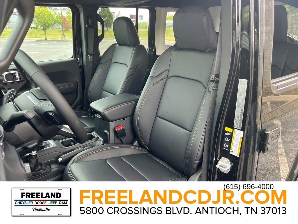 New 2025 Jeep Wrangler Sahara image 20