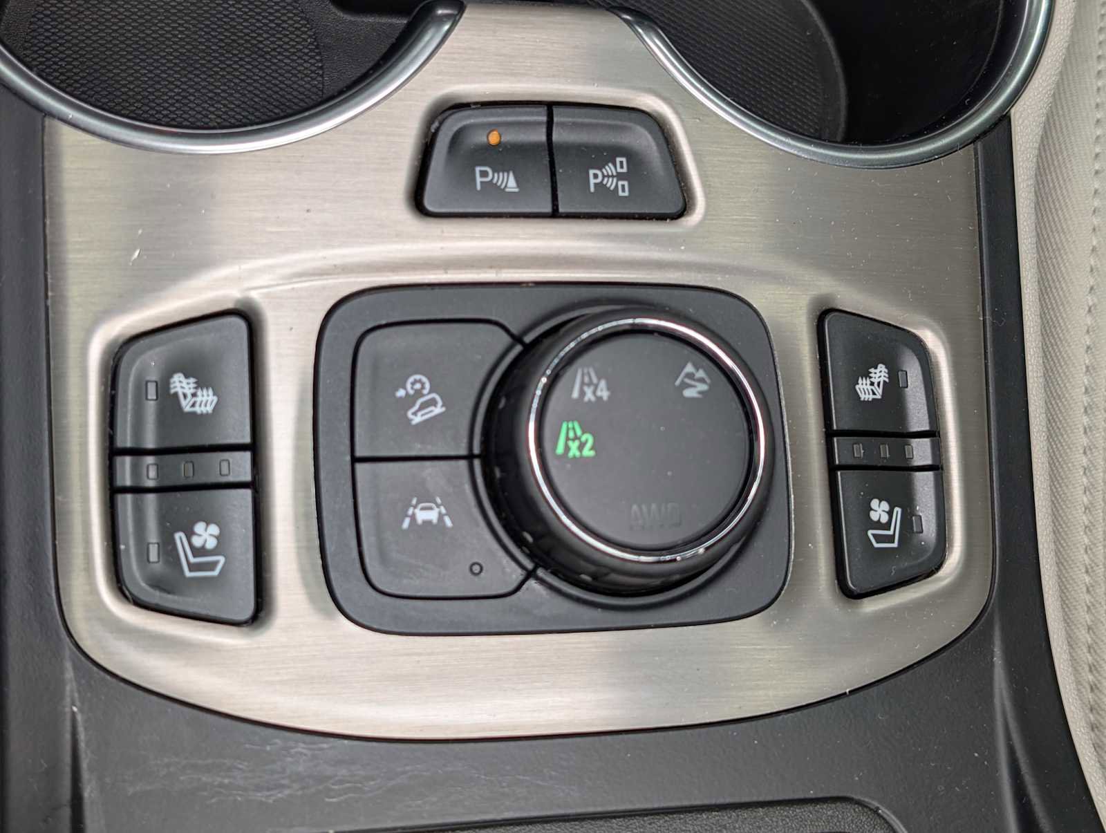 Used 2020 GMC Terrain Denali w/ Denali Premium Package AWD/4WD image 30