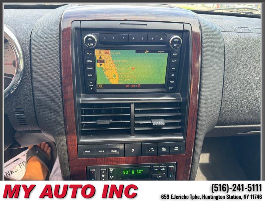 Used 2010 Ford Explorer Limited image 16