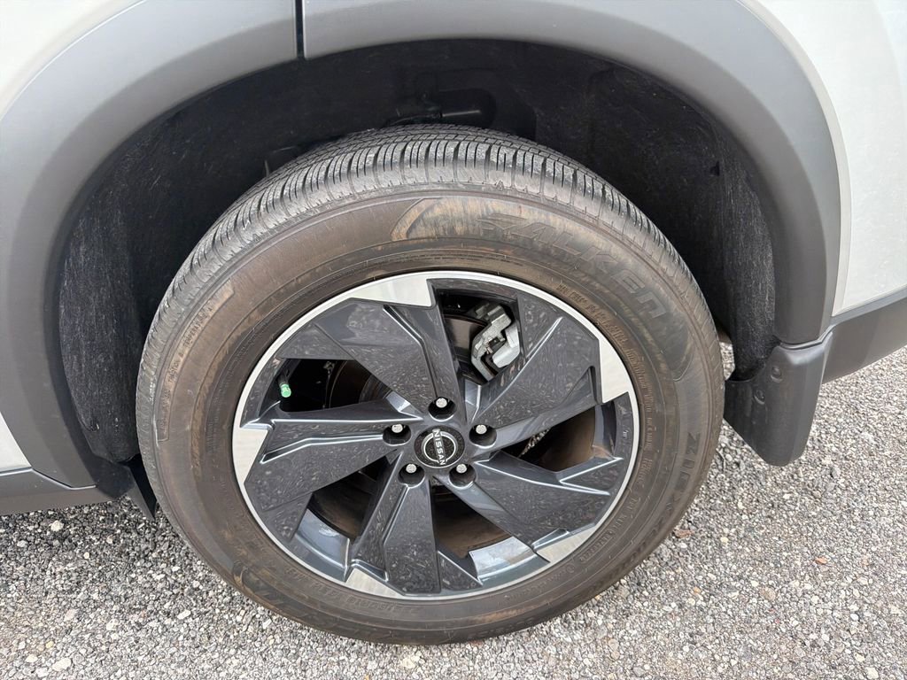 Certified 2024 Nissan Rogue SV w/ SV Premium Package image 14