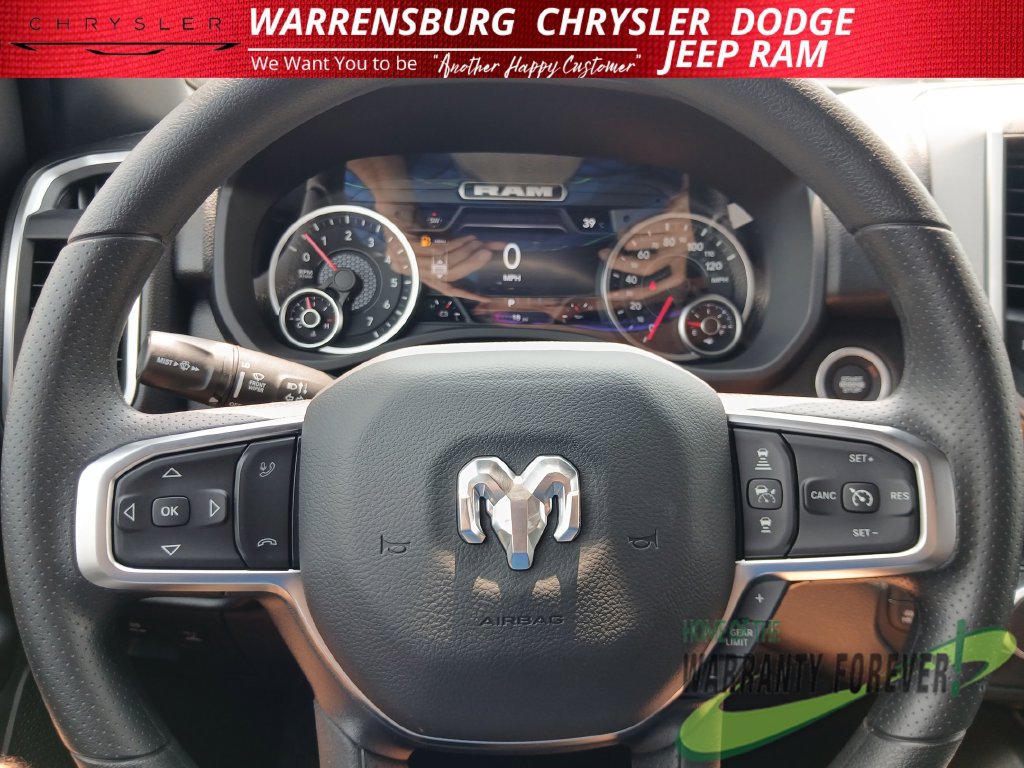New 2026 RAM 1500 Express AWD/4WD image 21