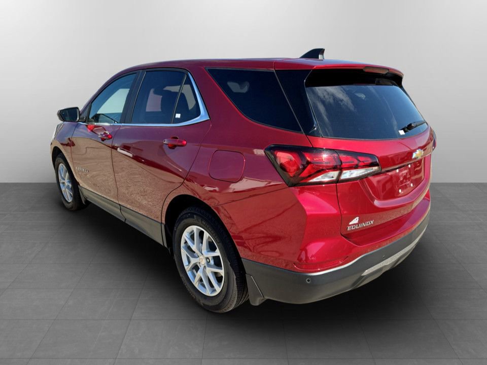 Used 2024 Chevrolet Equinox LT w/ LPO, Floor Liner Package image 9