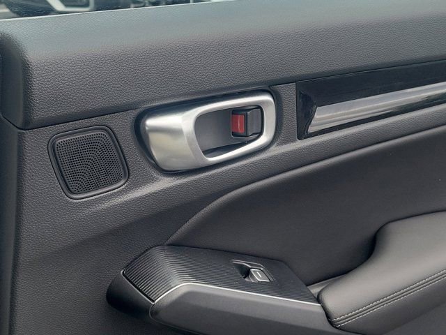 Used 2024 Honda Civic Touring image 7