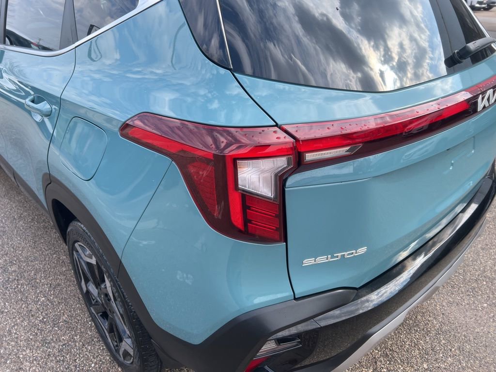Certified 2024 Kia Seltos SX w/ SX Sunroof Package AWD/4WD image 39