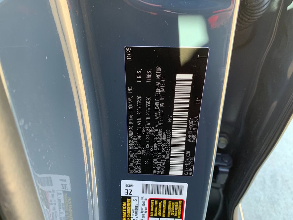 Used 2025 Toyota Grand Highlander AWD Hybrid image 37