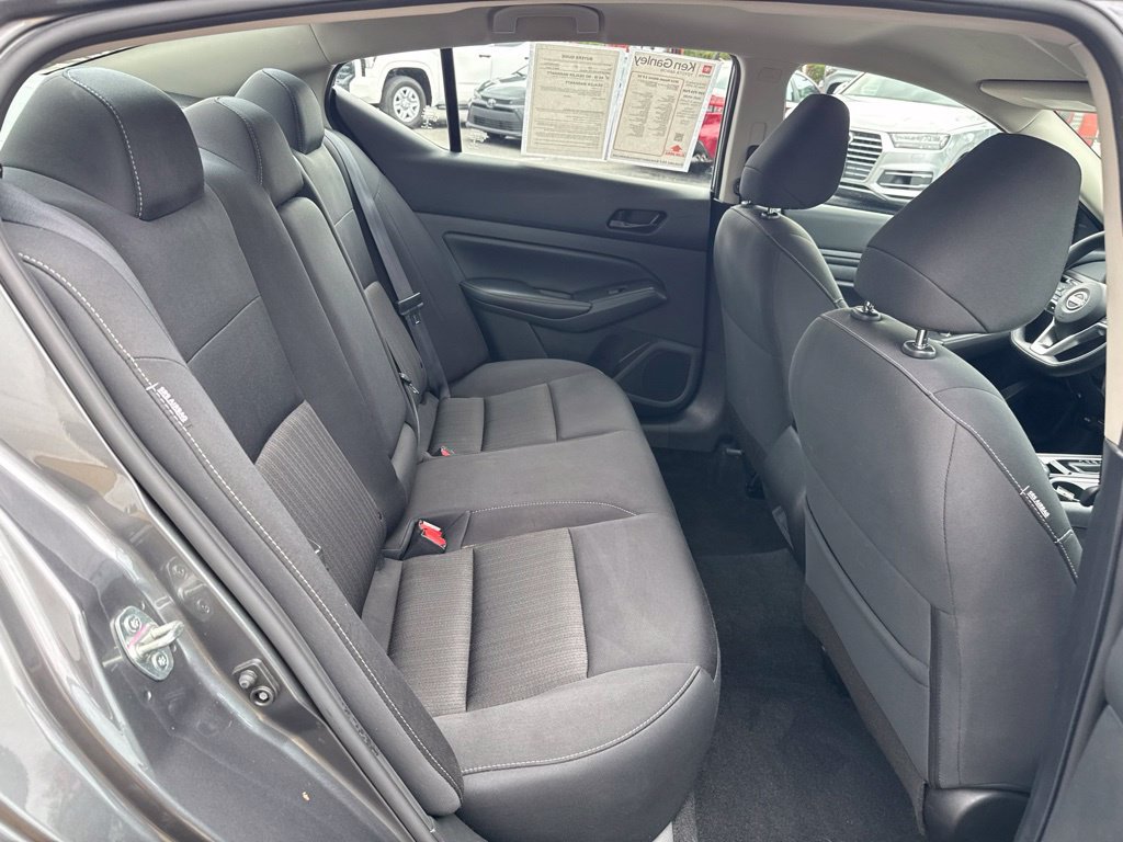 Used 2024 Nissan Altima 2.5 SV FWD image 28