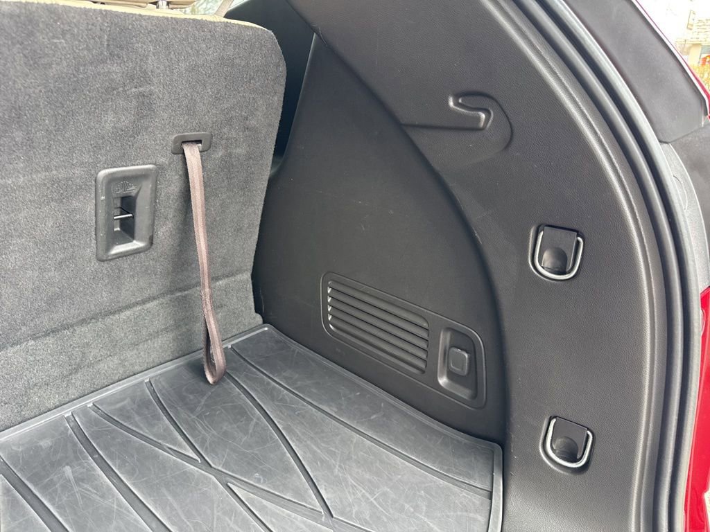 Certified 2018 Buick Enclave Essence FWD image 40