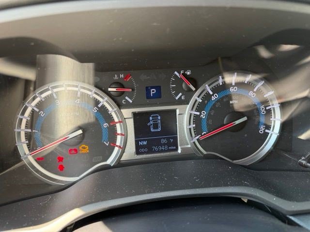 Used 2018 Toyota 4Runner TRD Off-Road Premium AWD/4WD image 14