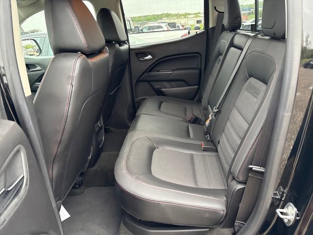 Used 2017 GMC Canyon SLE w/ All Terrain Package AWD/4WD image 9