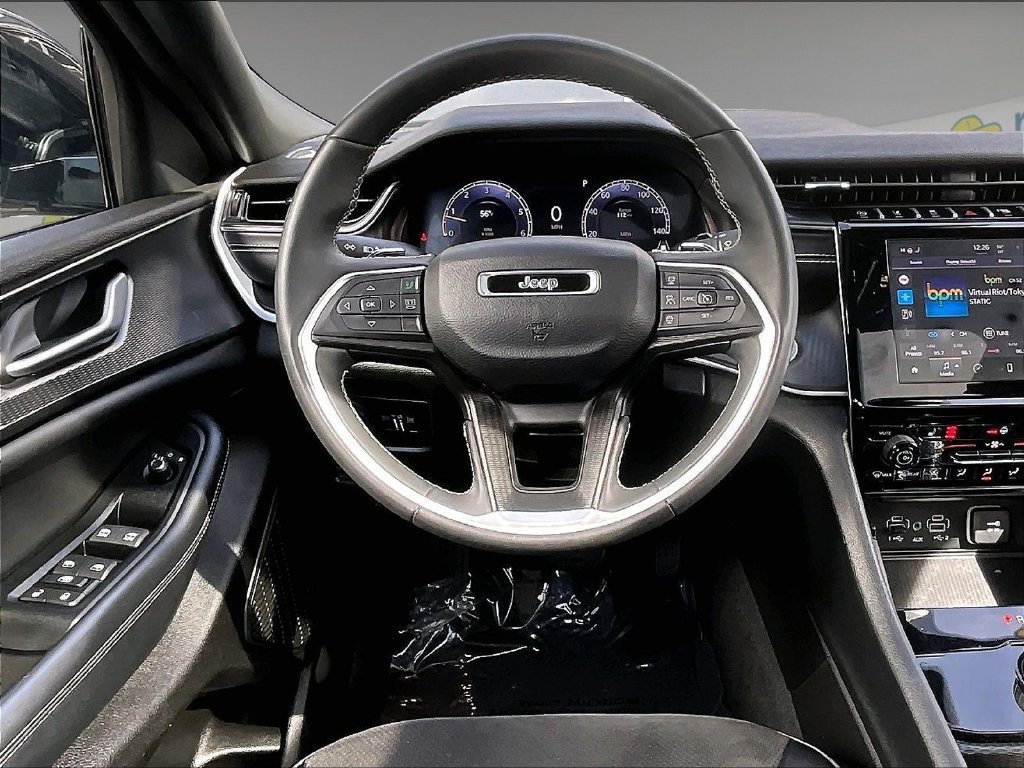 Used 2024 Jeep Grand Cherokee L Altitude AWD/4WD image 18