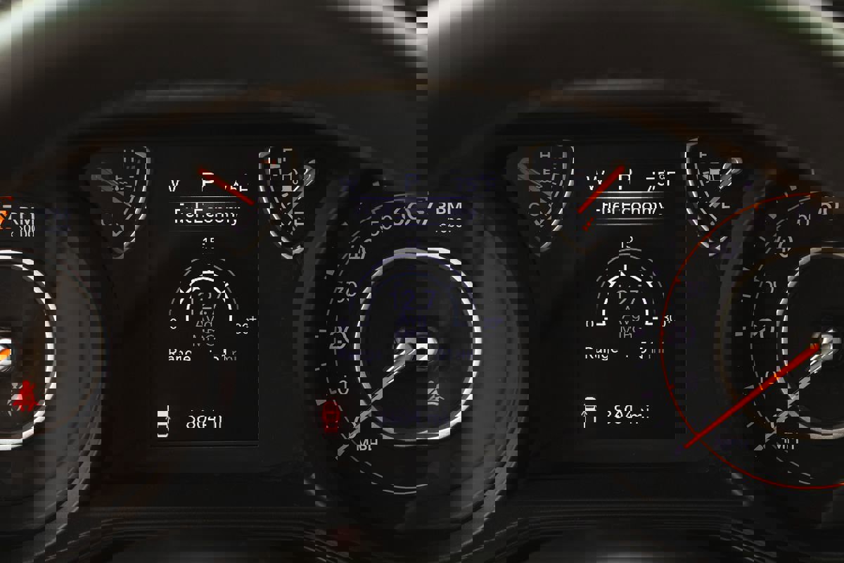 Used 2024 Jeep Gladiator Sport image 36