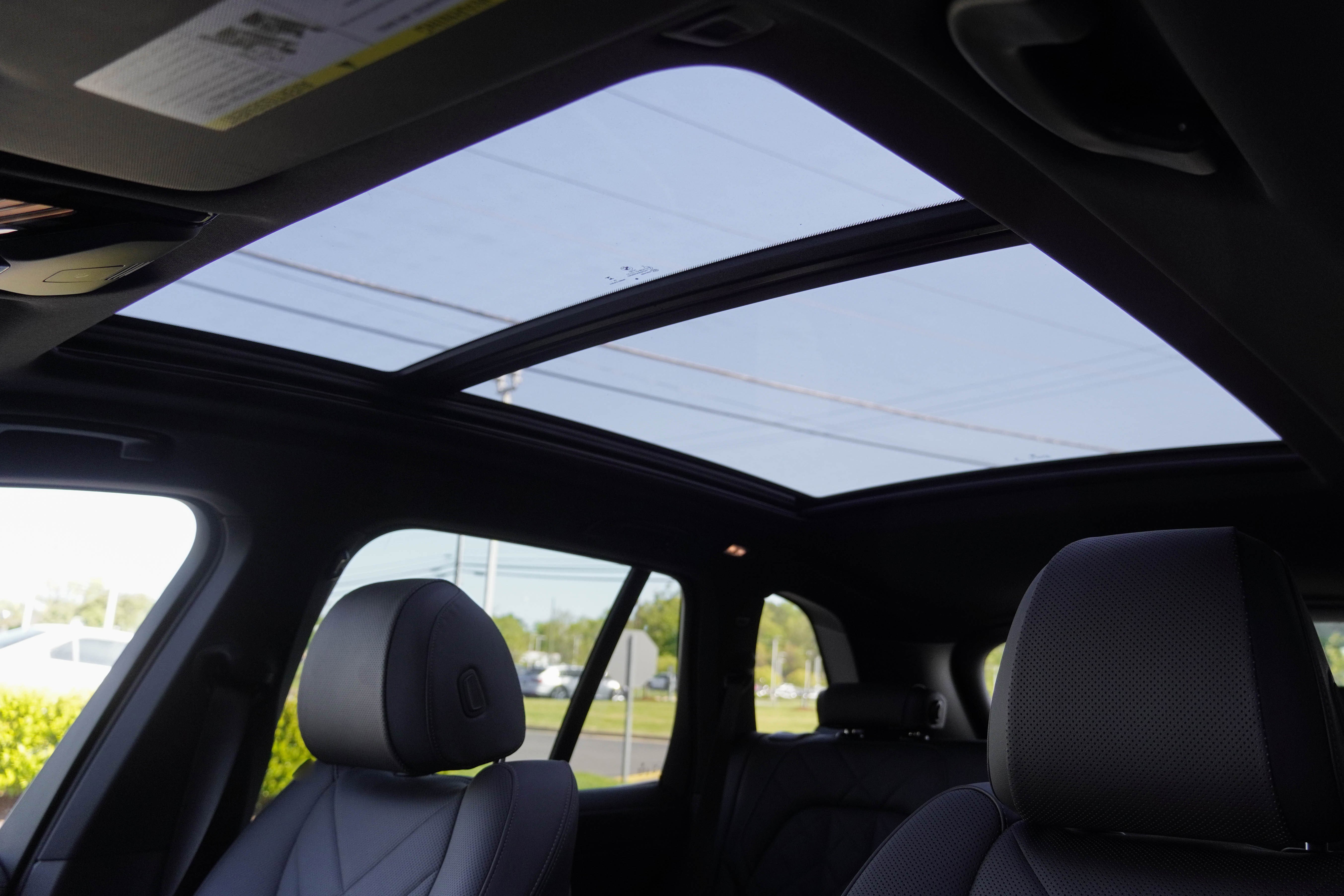 Certified 2025 BMW X5 xDrive40i w/ Premium Package AWD/4WD image 14