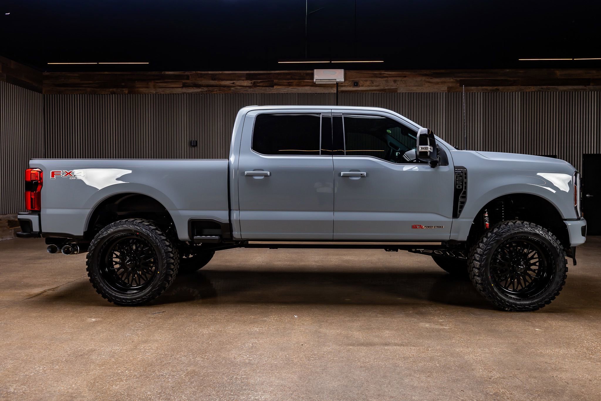 Used 2026 Ford F250 Platinum image 11