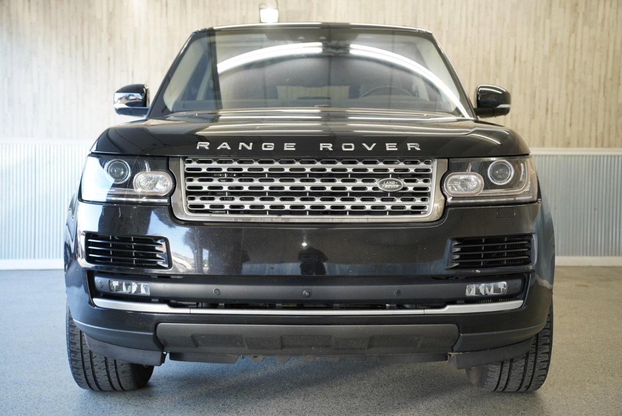 Used 2017 Land Rover Range Rover Long Wheelbase Supercharged image 3