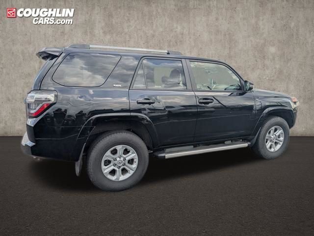 Used 2021 Toyota 4Runner SR5 Premium w/ Moonroof Package image 8