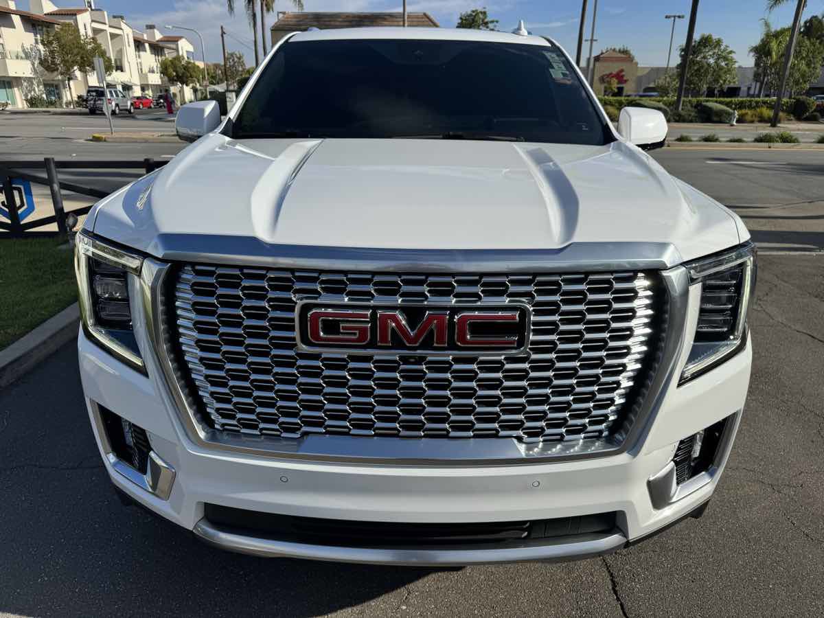 Used 2024 GMC Yukon Denali w/ Advanced Technology Package image 11
