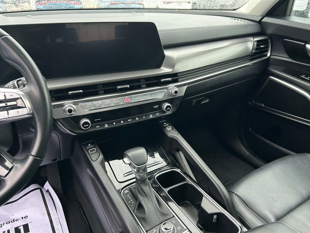 Used 2025 Kia Telluride S AWD/4WD image 13