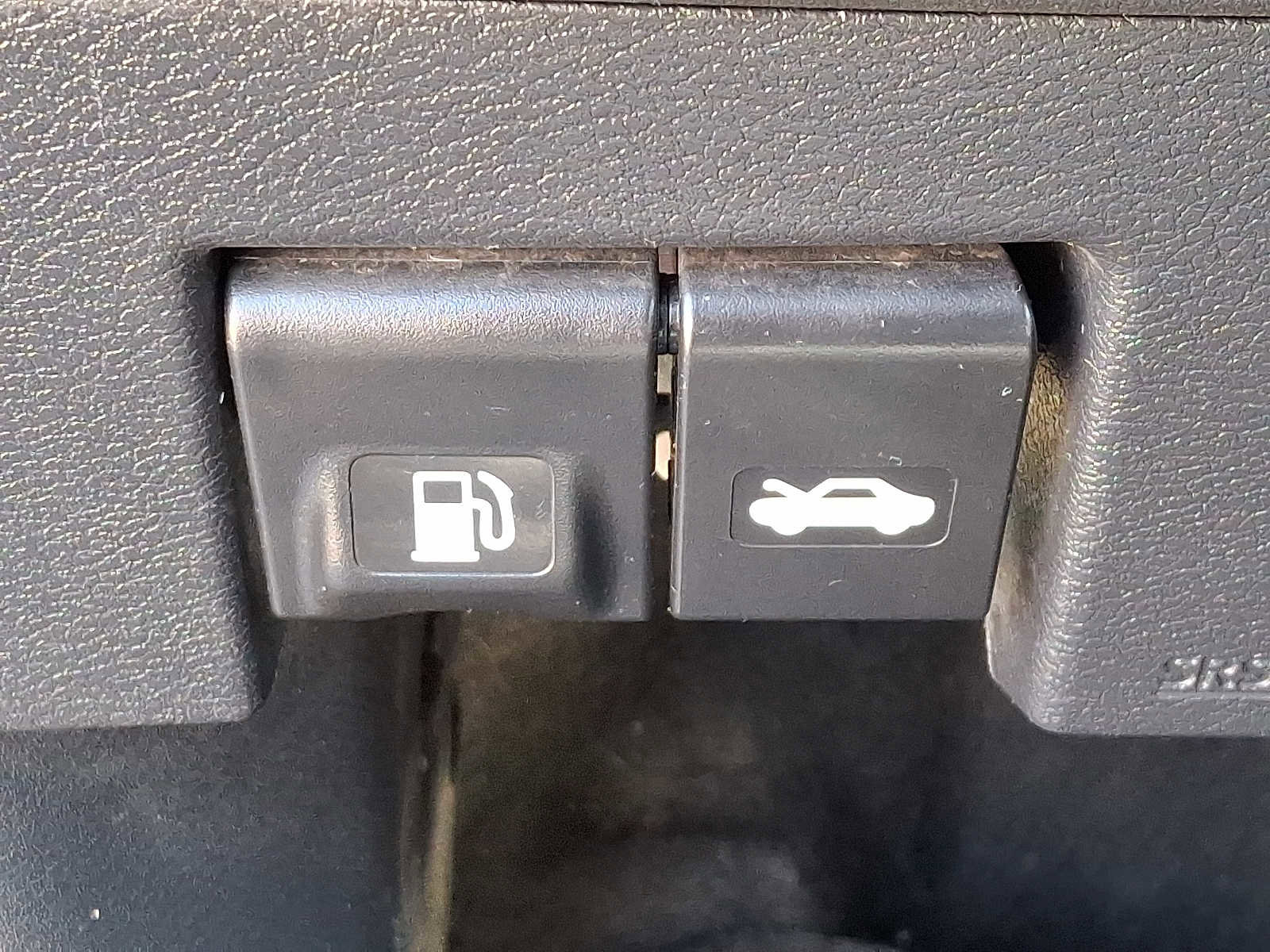 Used 2020 Nissan Kicks SV image 19