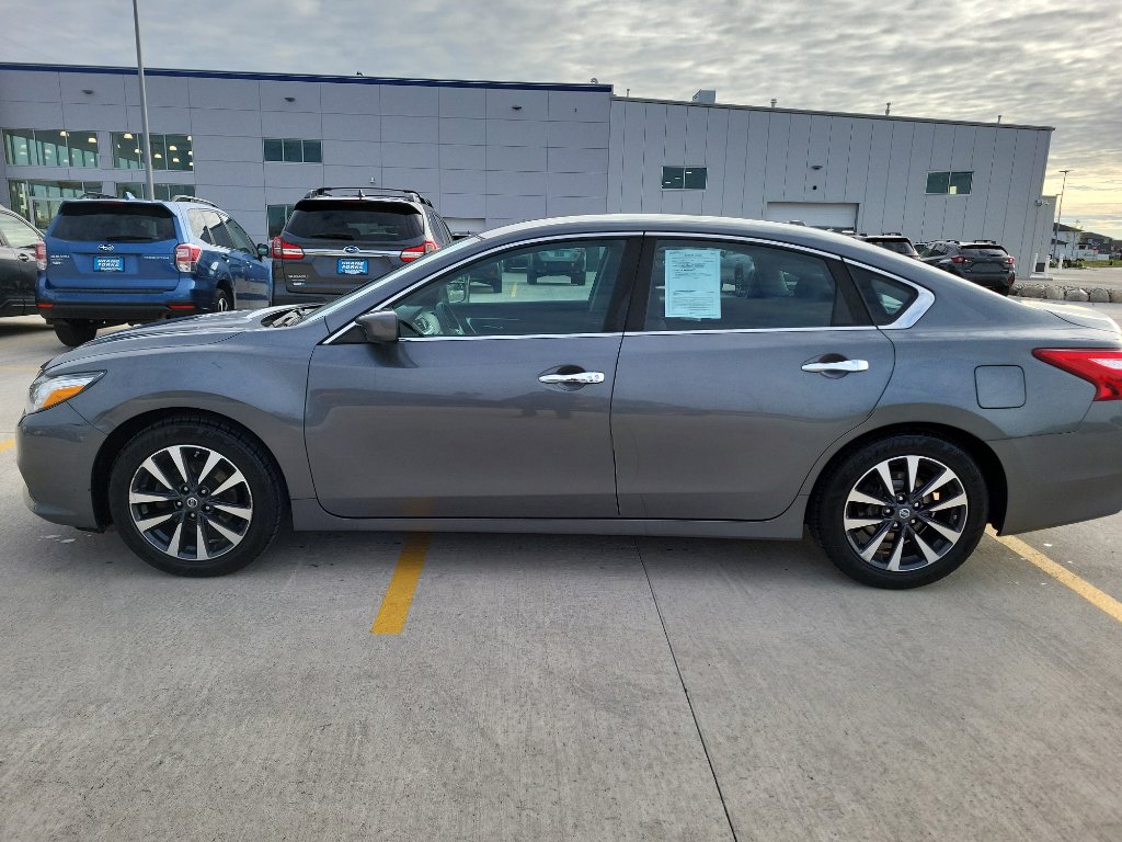 Used 2016 Nissan Altima 2.5 SV