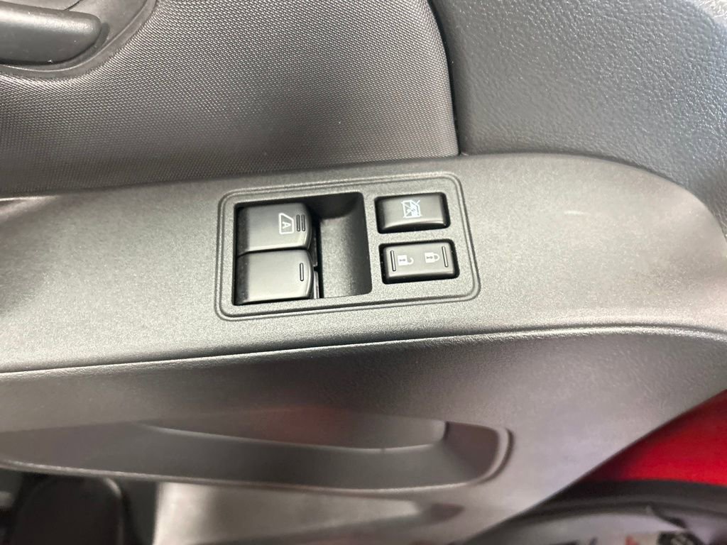 Used 2024 Nissan Frontier S image 21