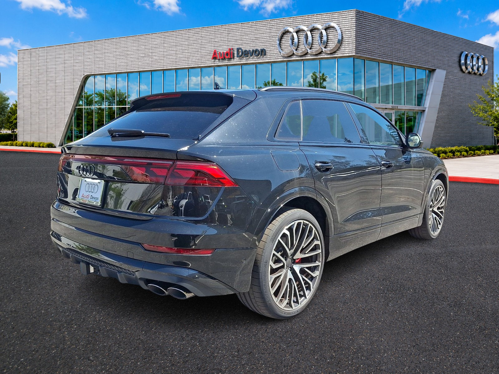New 2026 Audi SQ8 Prestige AWD/4WD image 4